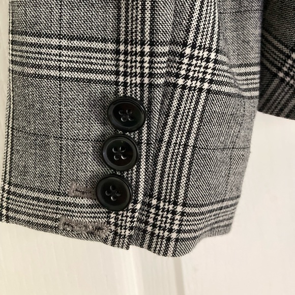 Banana Republic plaid wool peplum blazer, size 4 - Picture 7 of 16